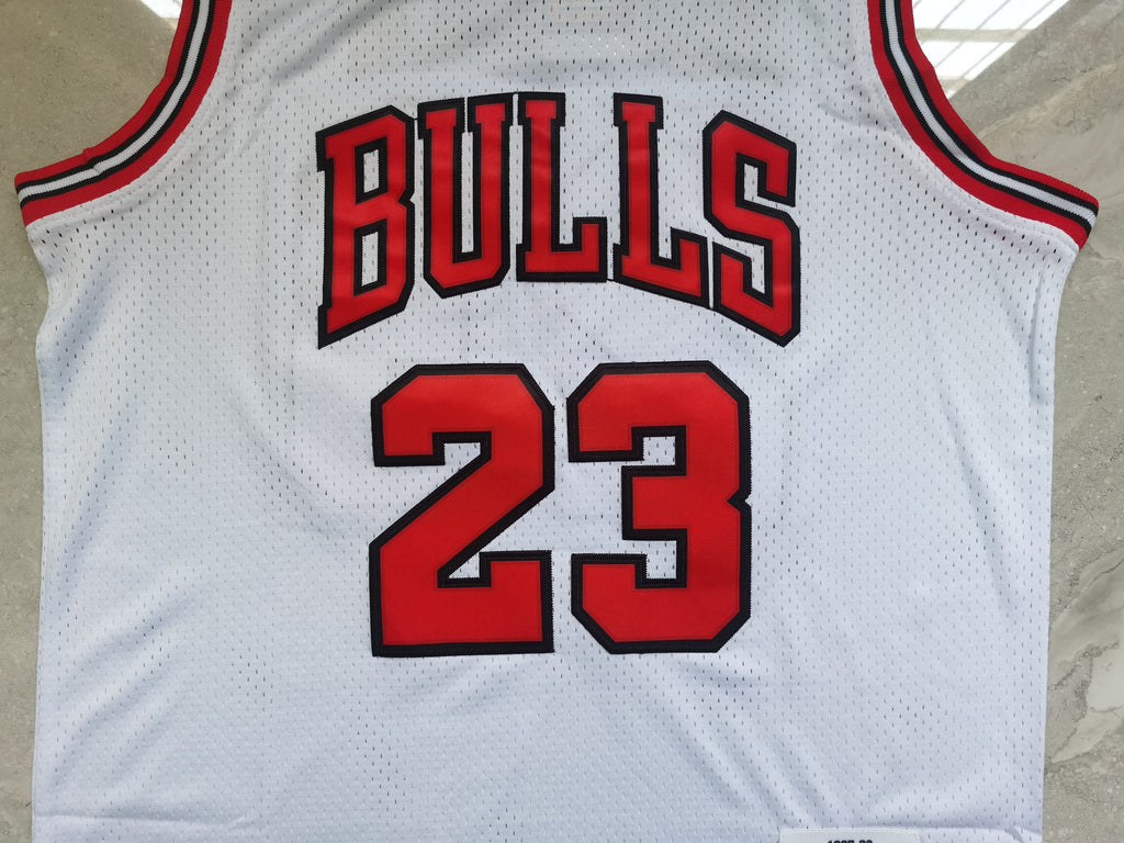 Custom White Chicago Bulls Finals Jersey
