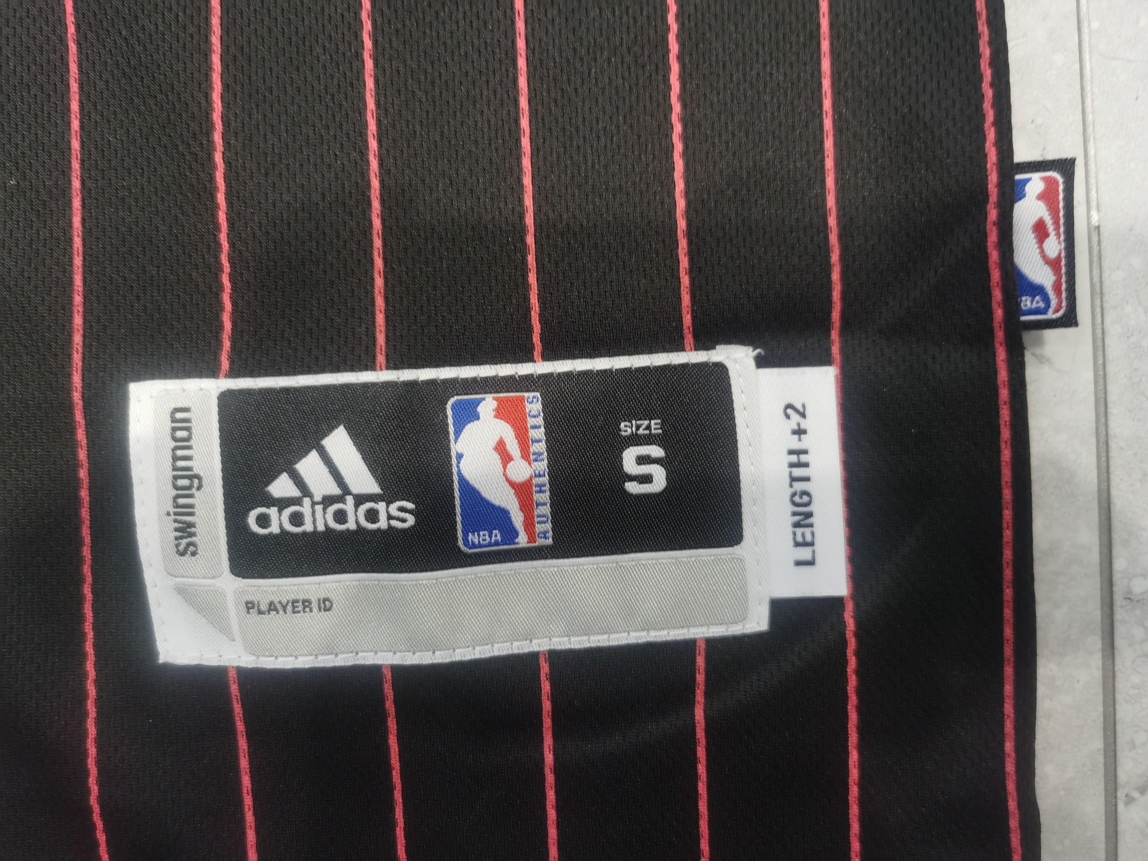 Custom Black Chicago Bulls Jersey